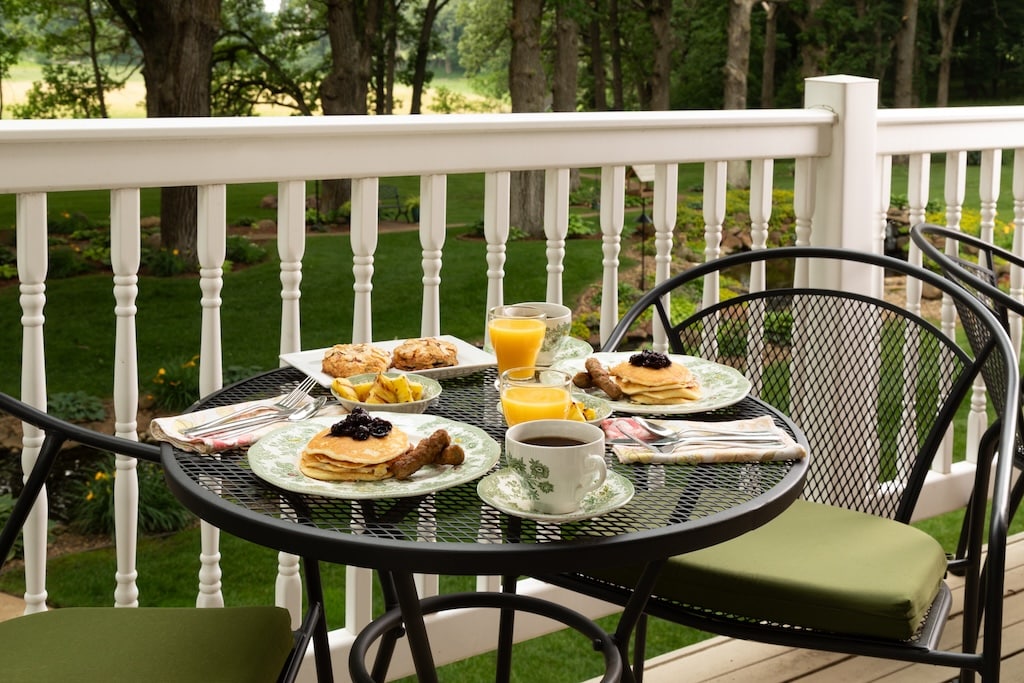 Weekend Getaways in Iowa start at the Oakwood Inn in Lake Okoboji