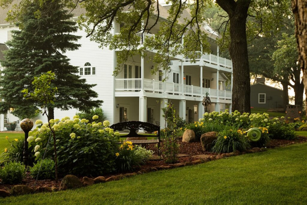 The best place to stay for your weekend getaways in Iowa near the Dickinson County Nature Center